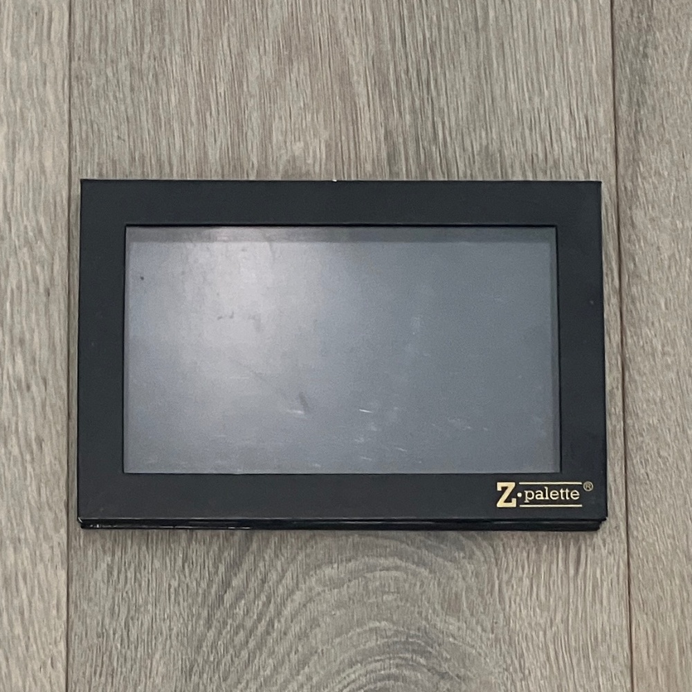 Large Z Palette, Customizable Magnetized Makeup Palette, Black